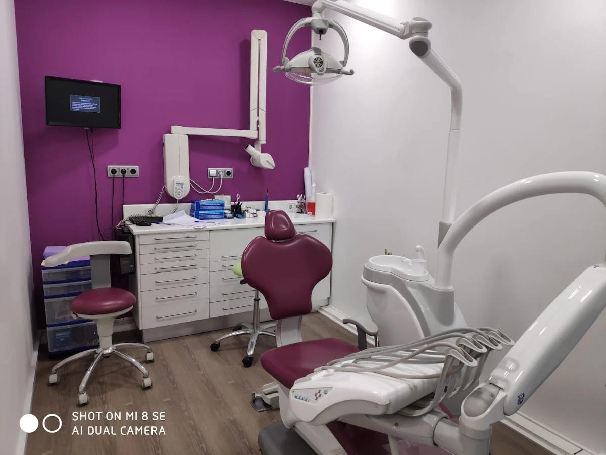 Clínica Dental Dentimplant - 2