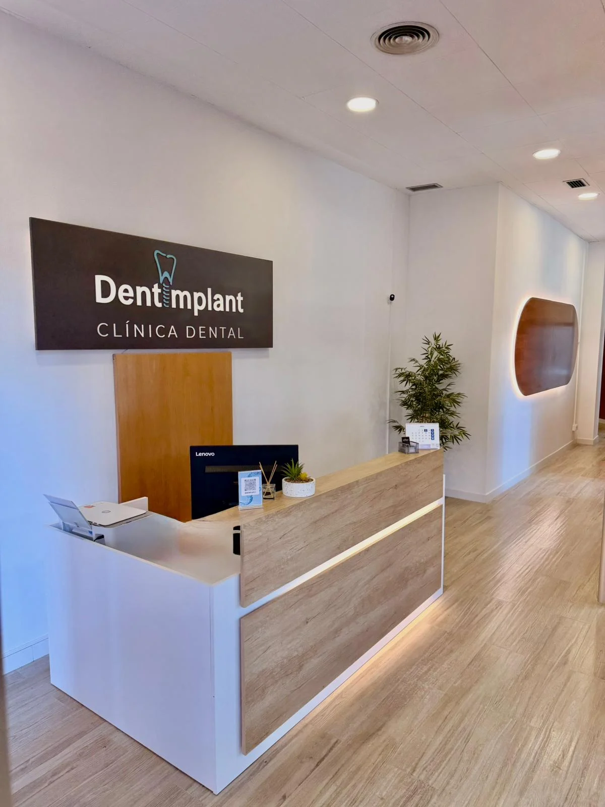 Clínica Dental DentImplant | GRANOLLERS