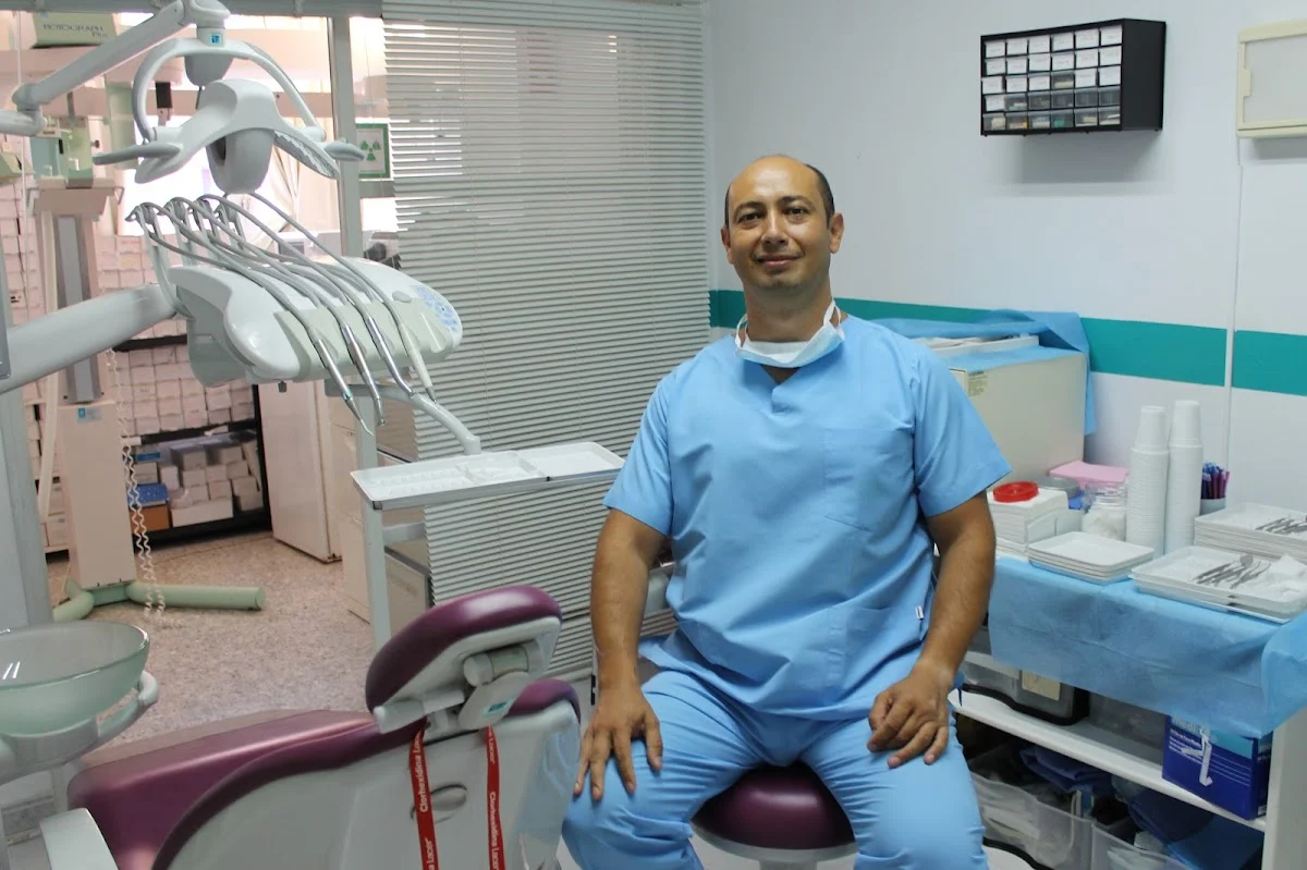 Clinica Dental Doctor Vesga - 2