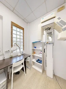 Clínica Dental Doctores Vijande - 4