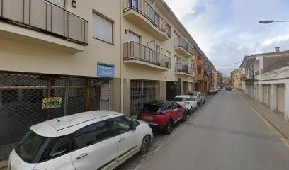 Clínica Dental Dr.A Caro Dra.C Figueras