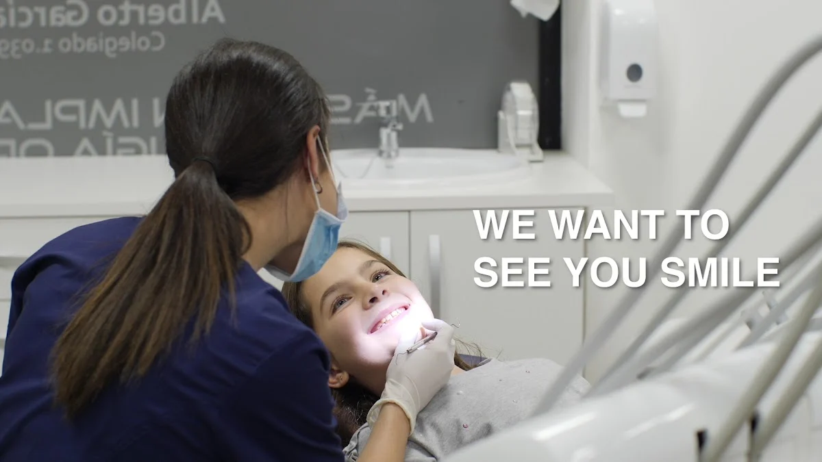 CLÍNICA DENTAL Dr. Alberto García Gil - 2