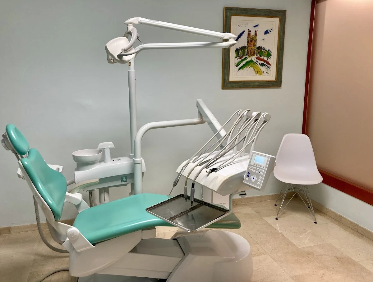 Clínica Dental Dr. Canet - 2