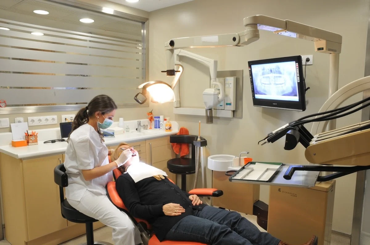 Clínica Dental Dr. Espanya | Sants | Les Corts - 2