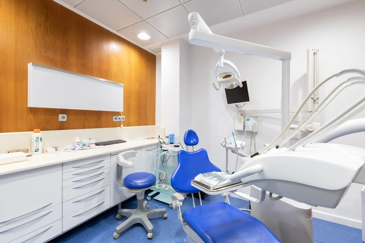 Clínica Dental Dr. Espinosa - 3