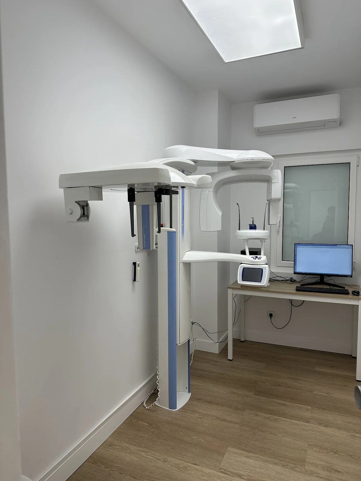 Clínica Dental Dr. Espuña - 2