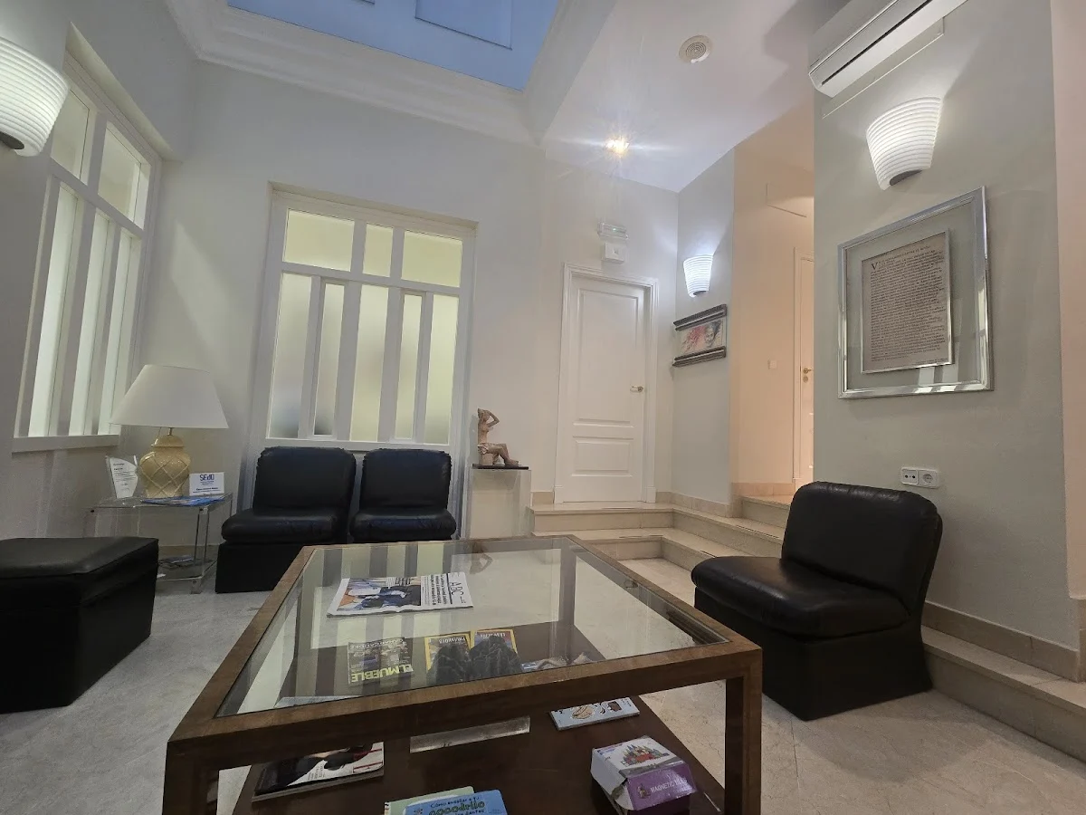 Clínica Dental Dr. Jiménez Lozano & cols.