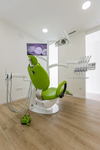 Clinica Dental Dr. Juan Herrera