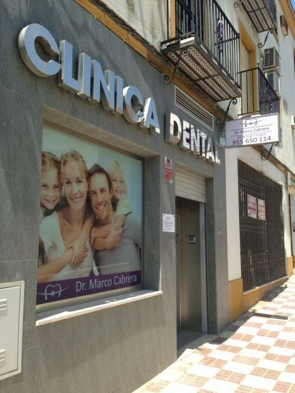 CLINICA DENTAL DR. MARCO CABRERA - 2