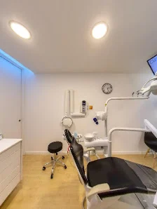 Clínica Dental Dr. Miguel Penella Nácher - 3