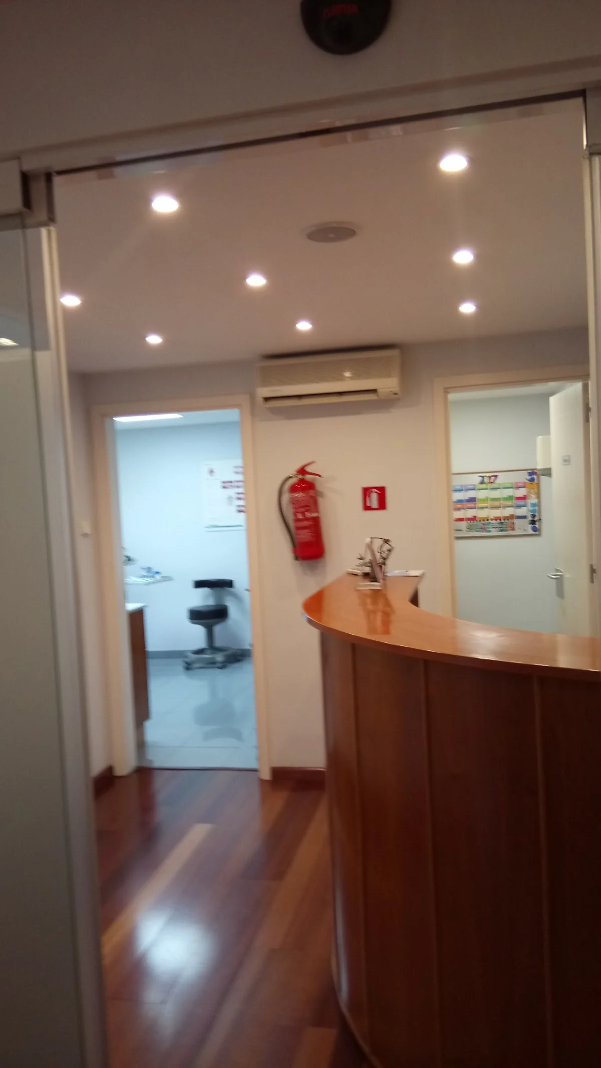 Clínica Dental Dr. Rubén Fernández Gil y Dra. Lucía Fernández Fontanini