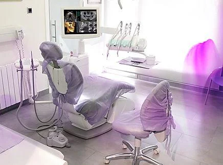Clínica Dental Dr. Ruiz. (Sant Boi de Llobregat) - 3
