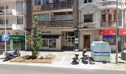 Clínica Dental Dr. Ruperto González Armendáriz - Dra. Irene Domínguez Castillo