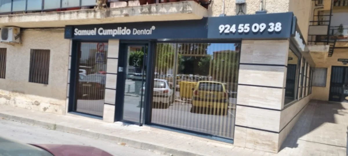Clinica Dental Dr. Samuel Cumplido Santiago - 2