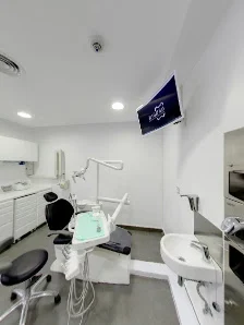 Clínica Dental Dr. Valid Man Especialidades Odontológicas - 4