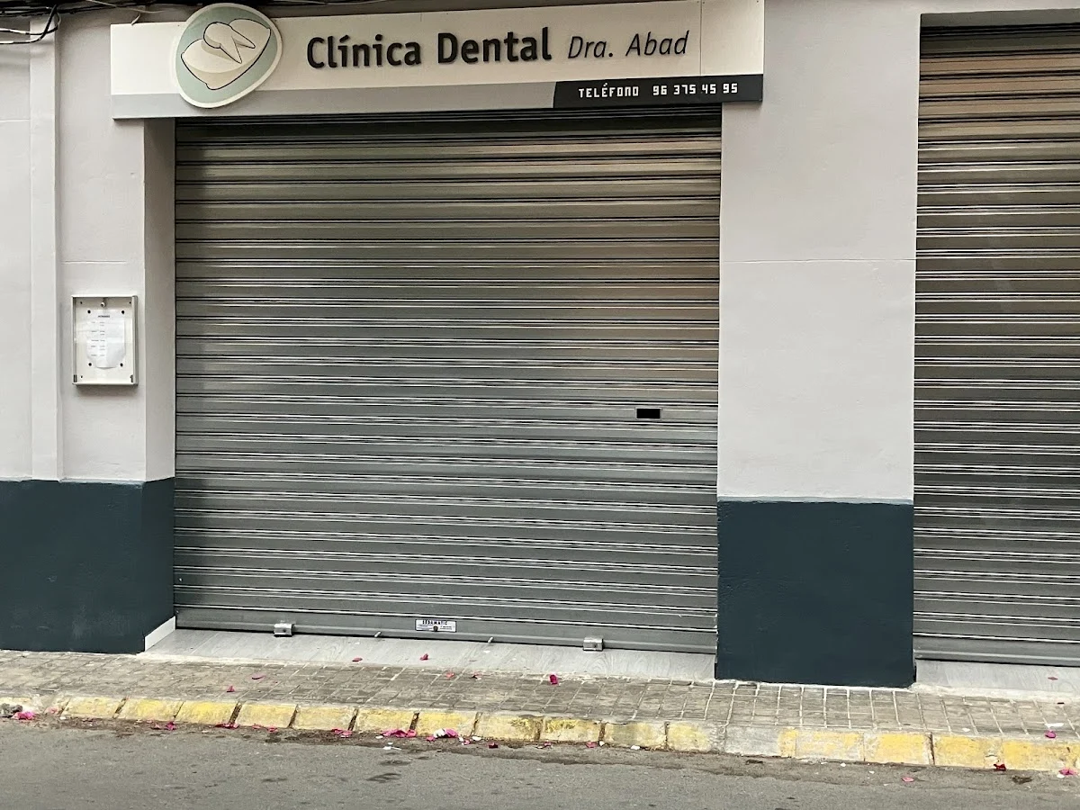 Clínica Dental Dra Abad