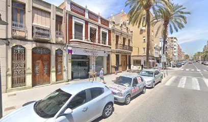 Clínica Dental Dra. Ayuso