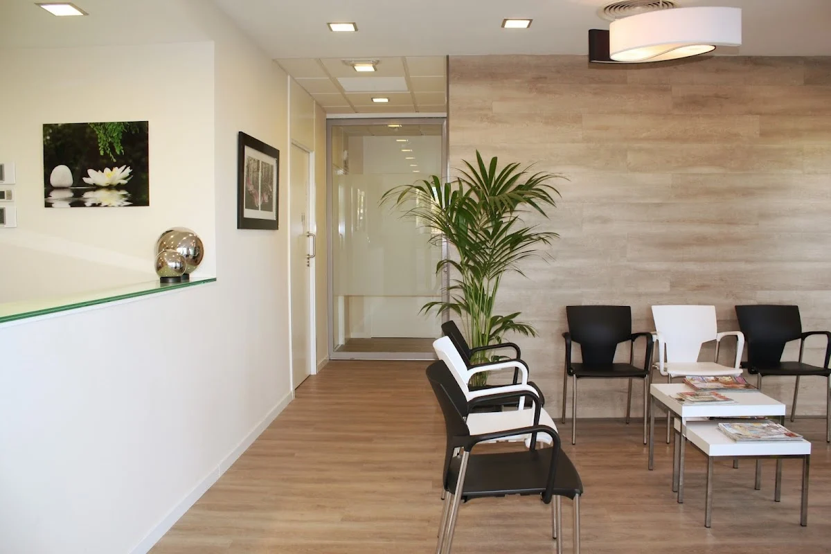 Clínica Dental Dra. de las Heras - 2