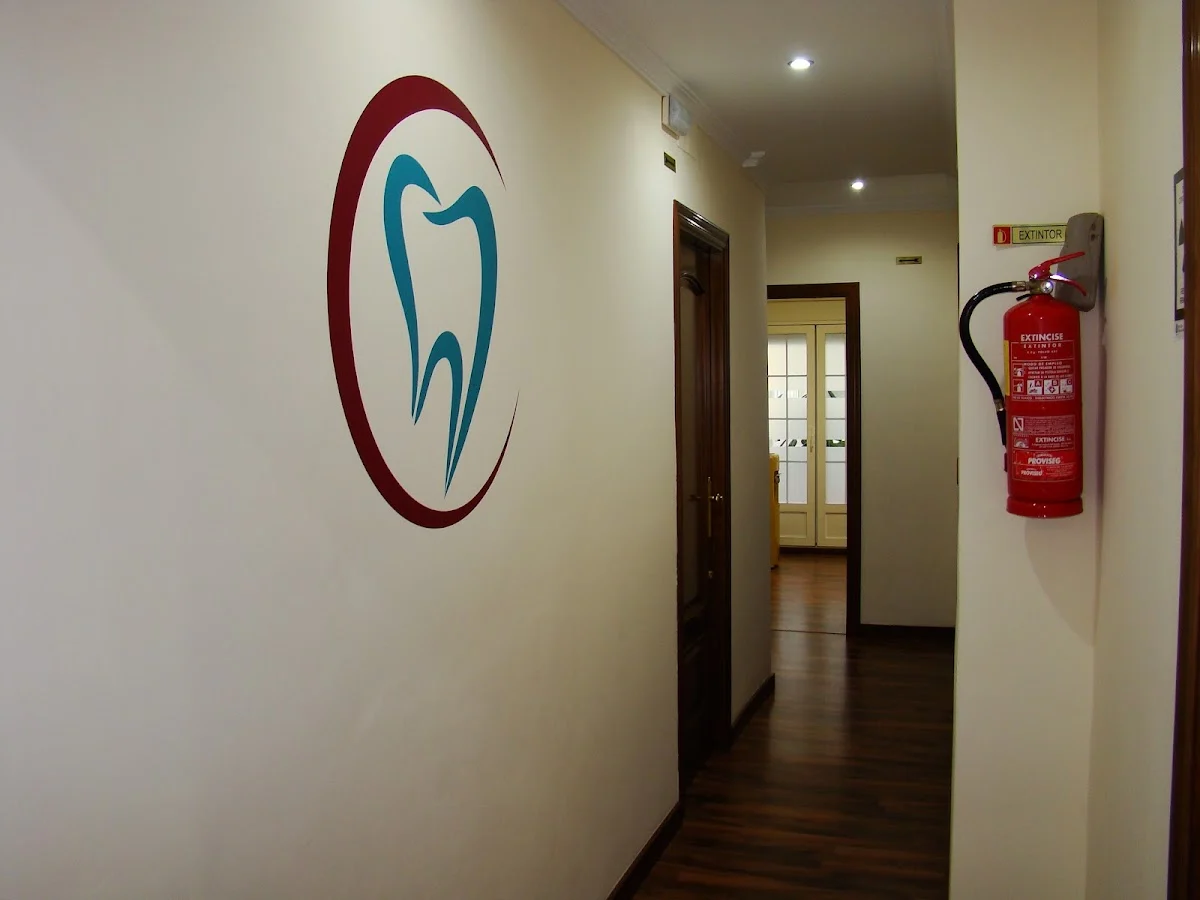 Clinica Dental Dra. Erica Franco - Dentistas - 2