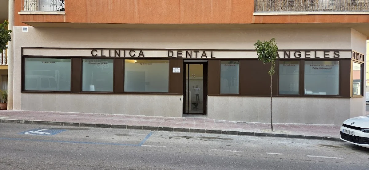 Clínica Dental Dra. Mari Ángeles Pérez - 2