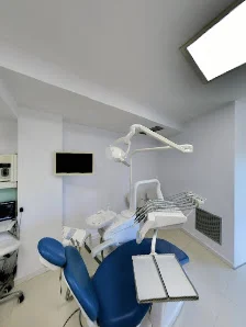 CLÍNICA DENTAL DRA. MONTSE MORELL - 3