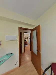 Clínica Dental Dra. Montserrat Macenlle - 3