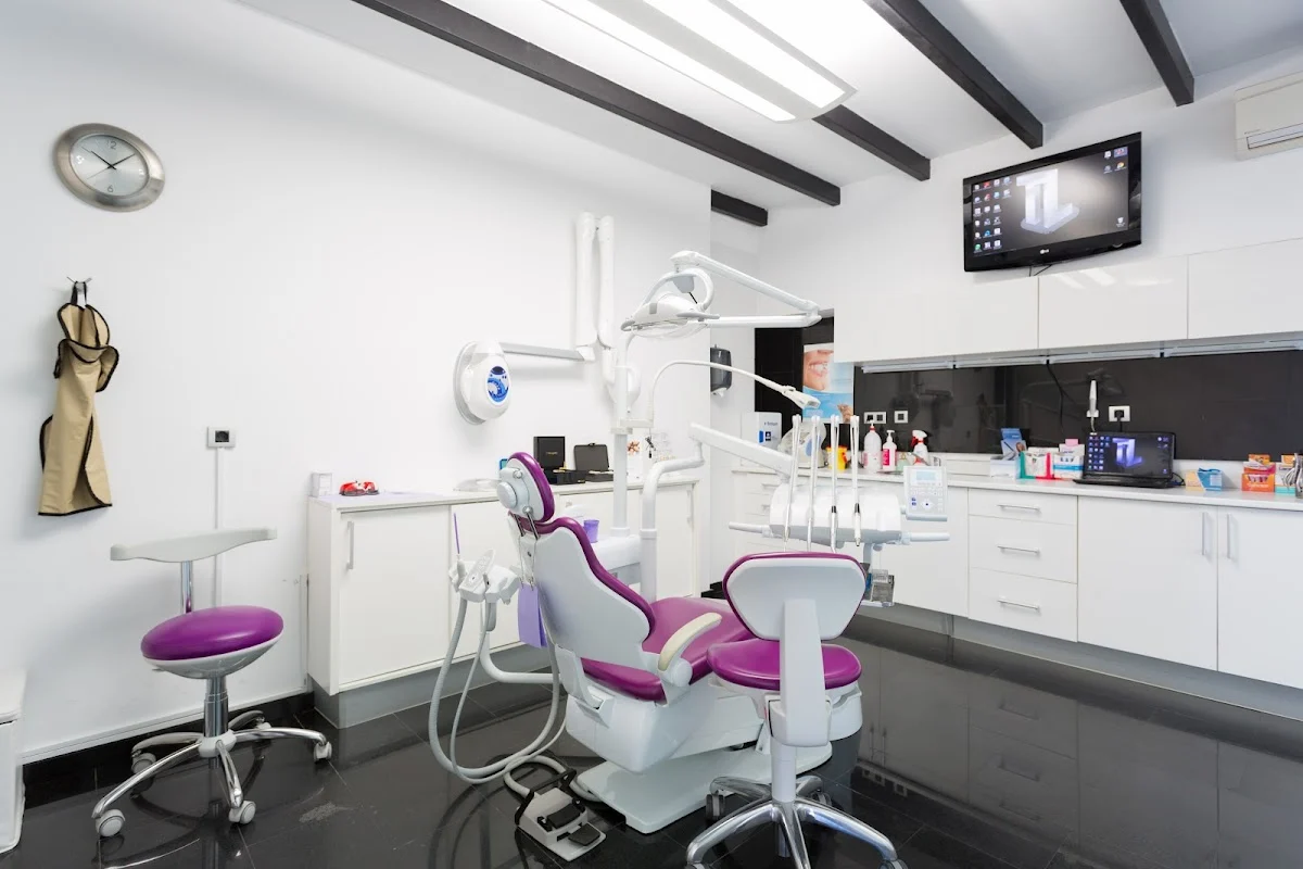 Clínica Dental Dra. Thais Leal - 2