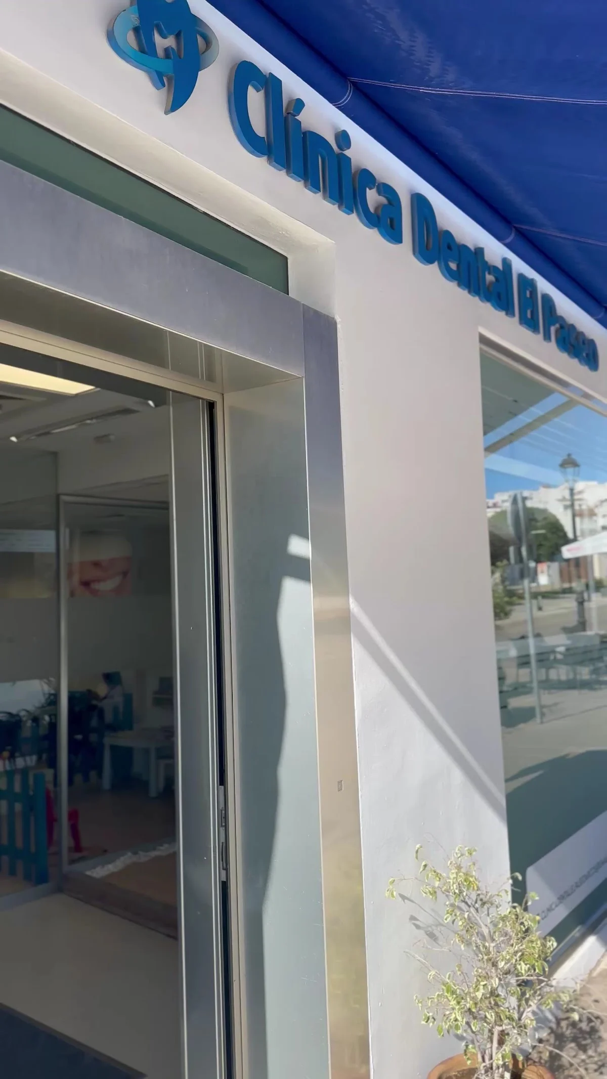 Clínica Dental El Paseo - Dentista Arcos de la Frontera - 3