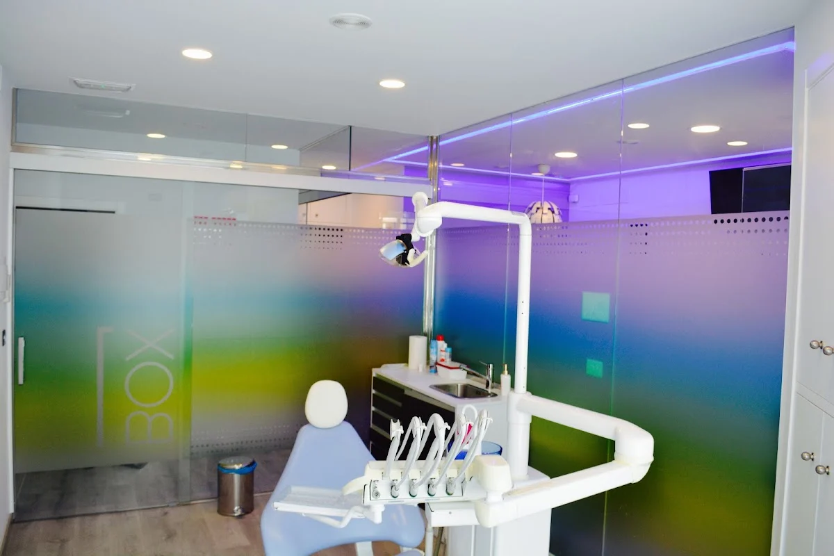 CLÍNICA DENTAL ELENA CASTILLO