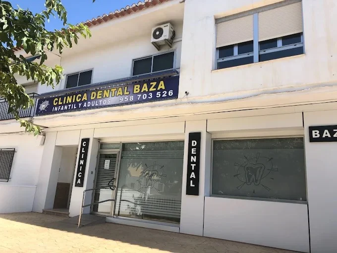 Clínica Dental en Baza - MONTÉS AZOR S.L.