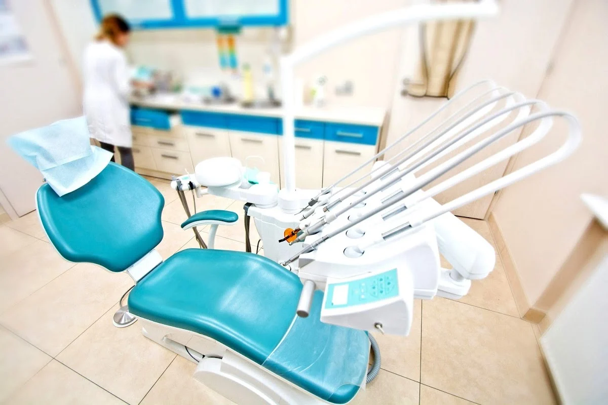 Clínica Dental en Ciudad Lineal | Martínez-Berná - 3