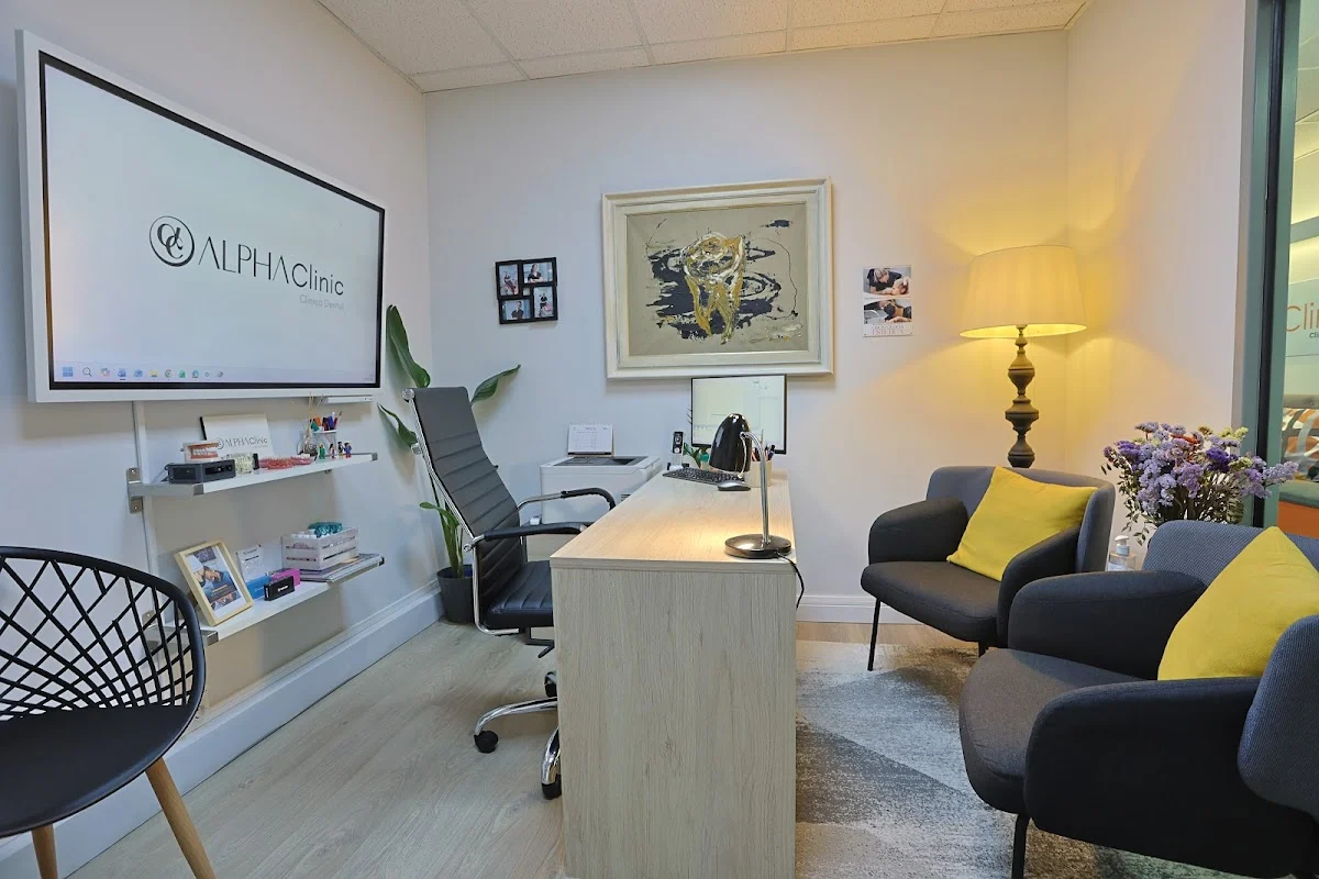 Clinica dental en Hospitalet del Llobregat | Alphaclinic - 2