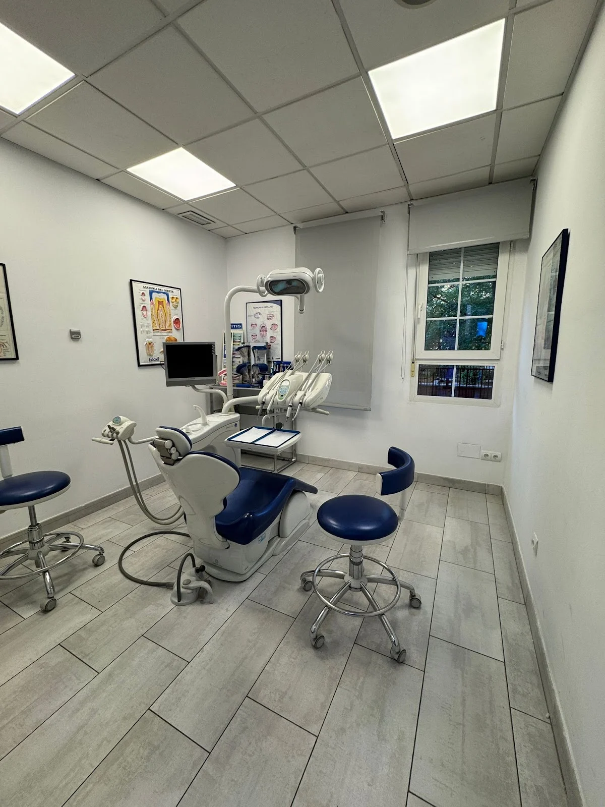 Clínica Dental en Tres Cantos | Clínica Carrera - 2