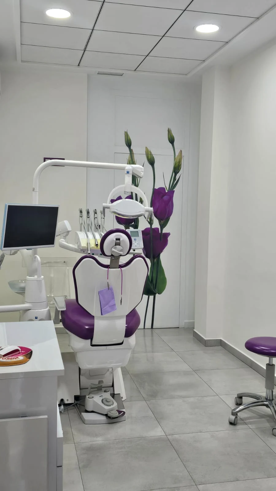 CLÍNICA DENTAL ENTREVIAS - 2