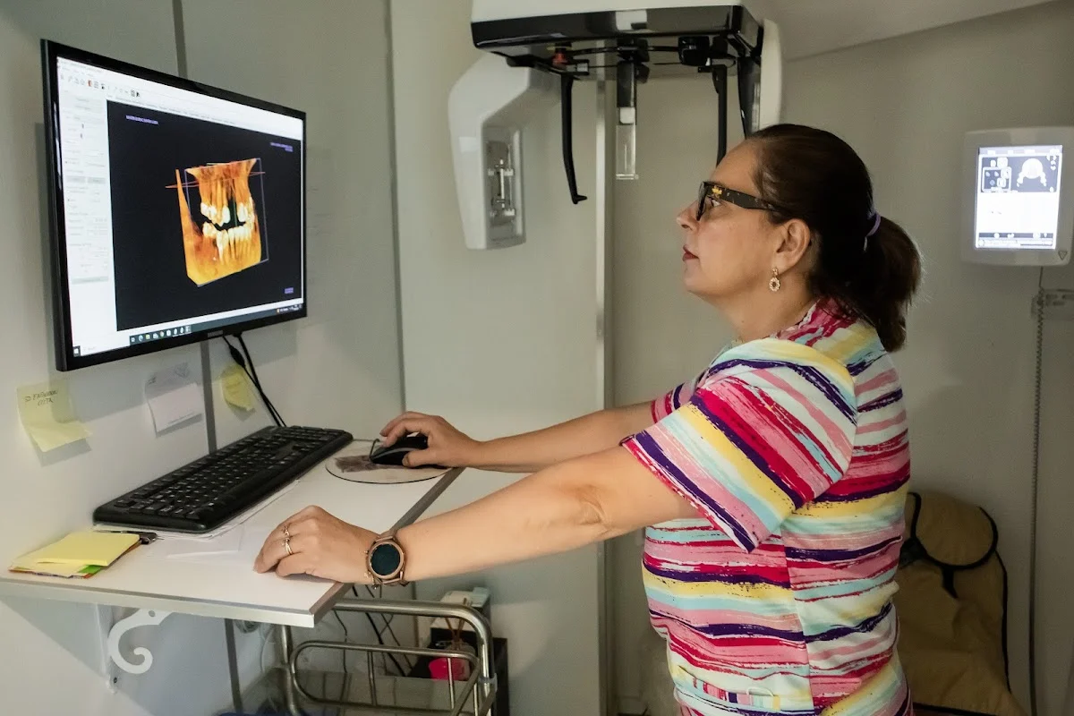 Clínica Dental Esperanza Lora