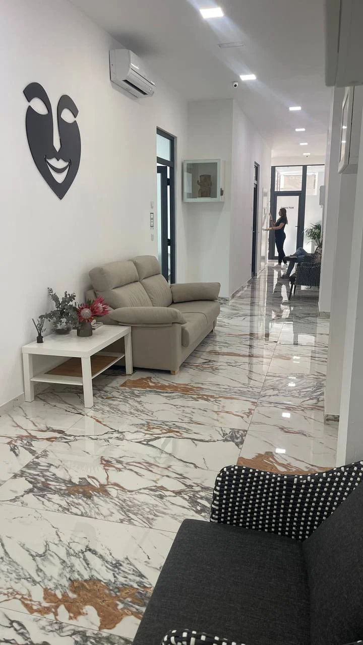 Clínica Dental Facialia en Silla | Urgencias Dentales 24h con cita previa| - 2