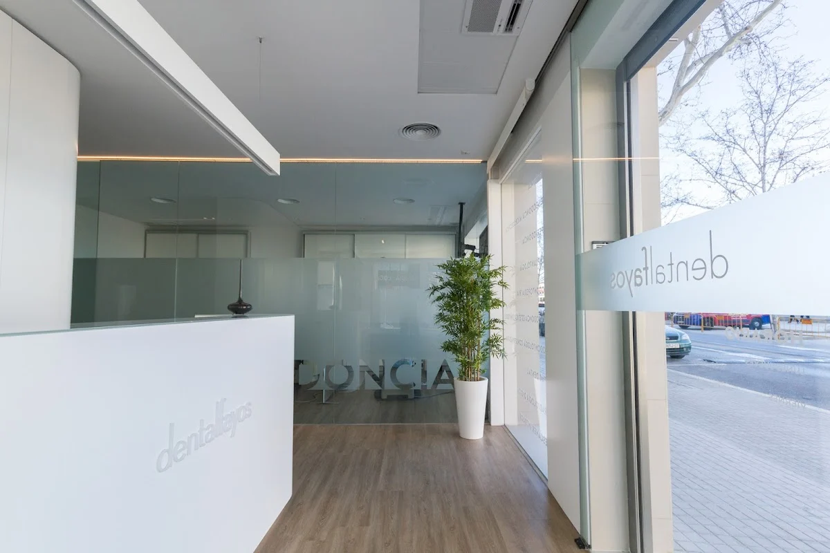 Clínica Dental Fayos