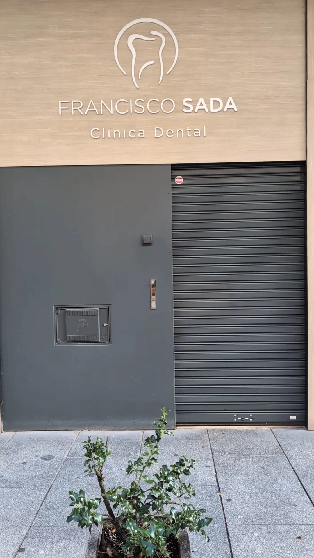 Clínica Dental Francisco Sada - 3