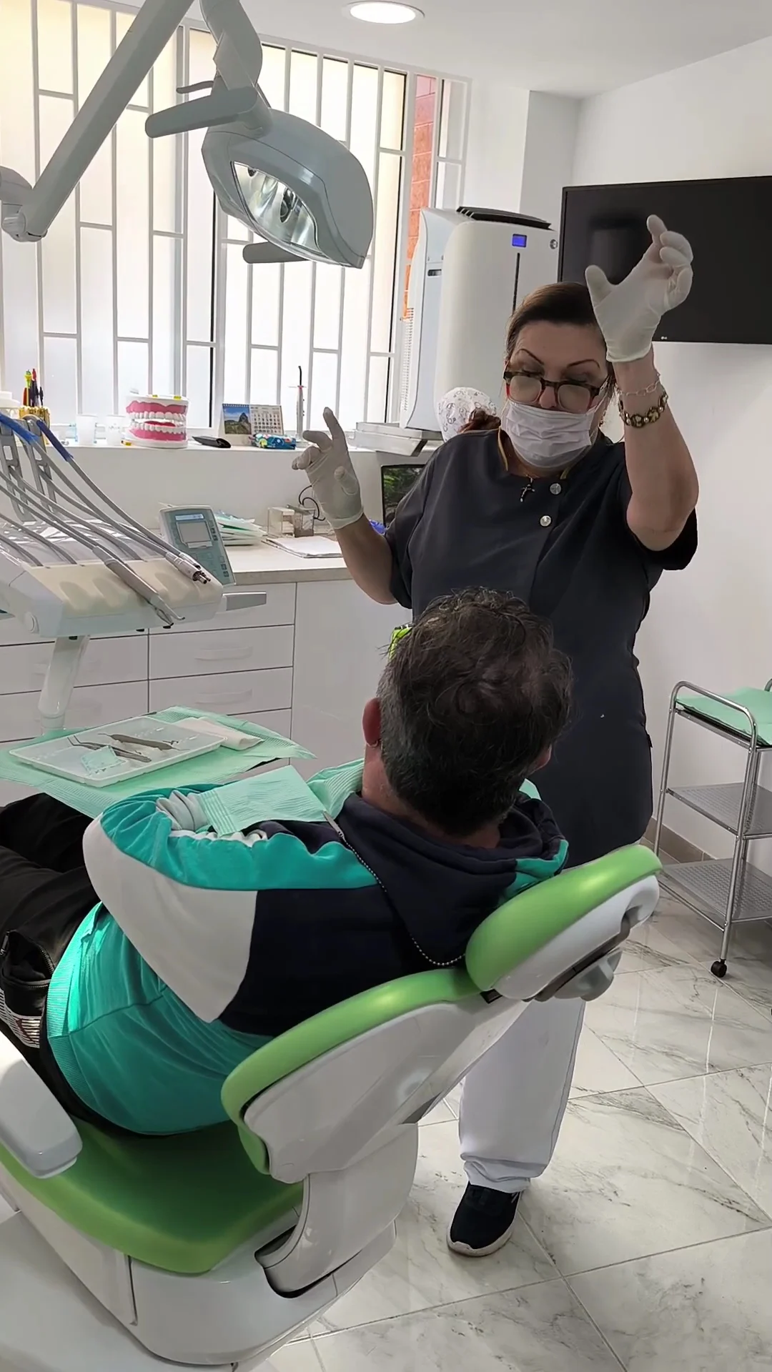 Clínica Dental Gold - 2