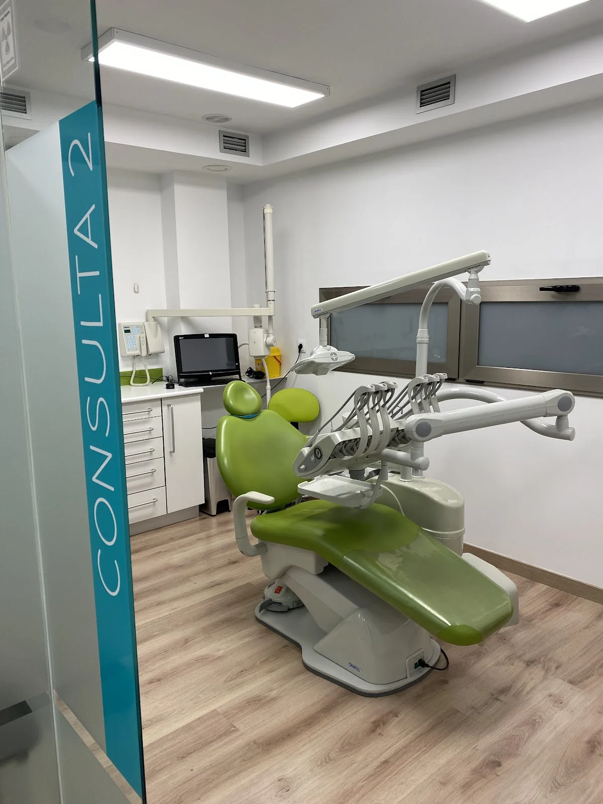 CLÍNICA DENTAL GONZÁLEZ