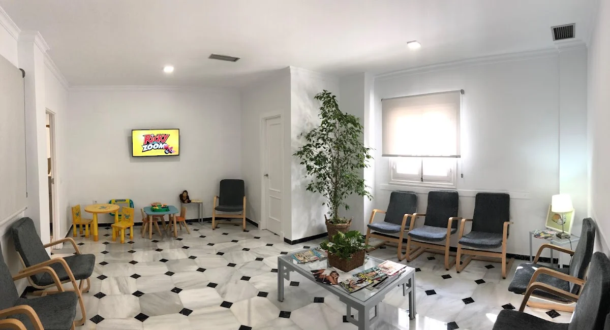 Clínica Dental González-Outón Freire - 2