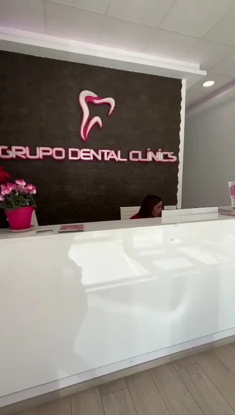 Clínica Dental Grupo Dental Clinics Roquetas de Mar - 2