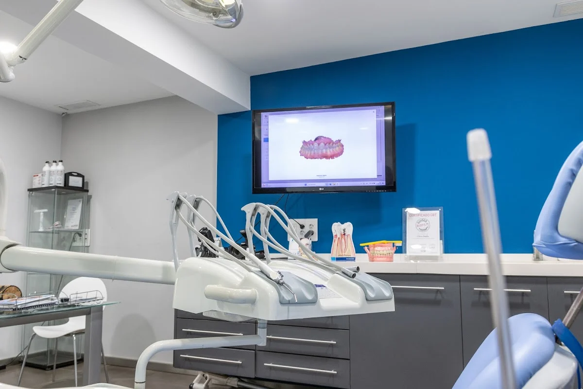 Clínica dental i Love Smile