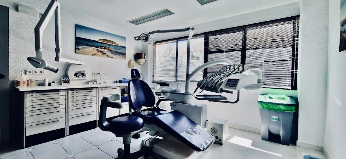 CLINICA DENTAL IBIDENTA