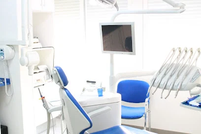Clínica Dental Isaac Díaz | Dentista en Moncloa - Endodoncia - Implantes Dentales