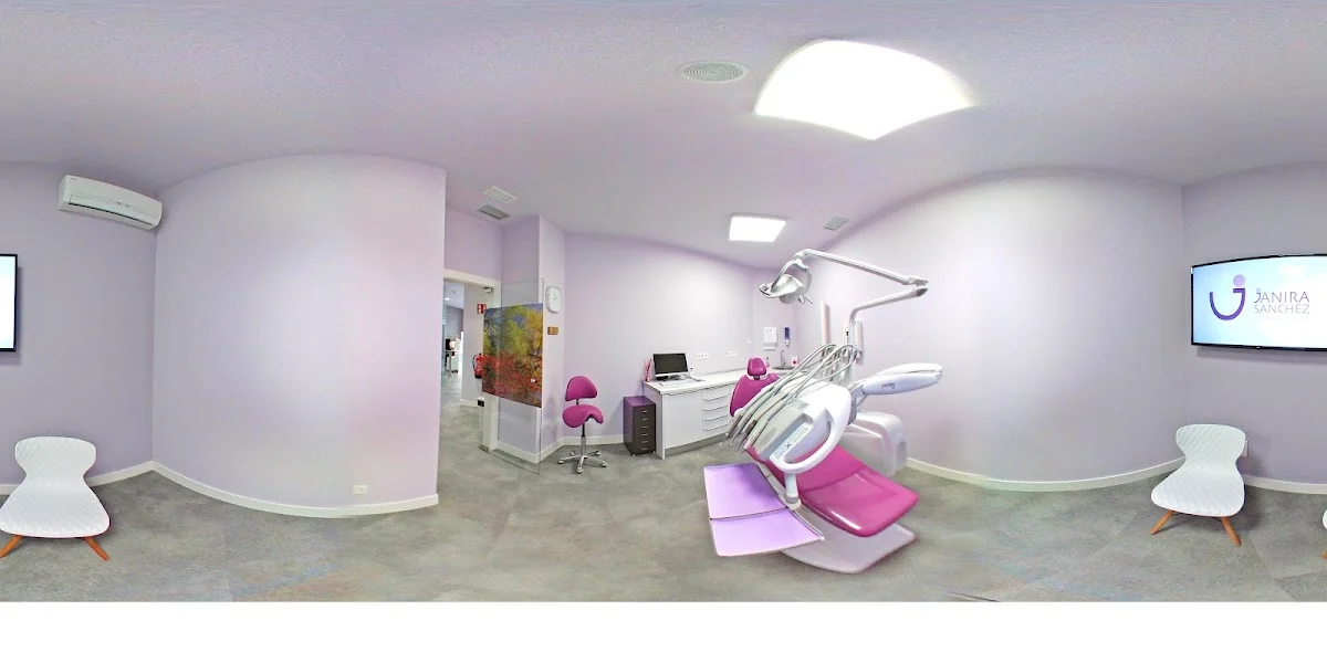 Clínica Dental Janira Sanchez - 3