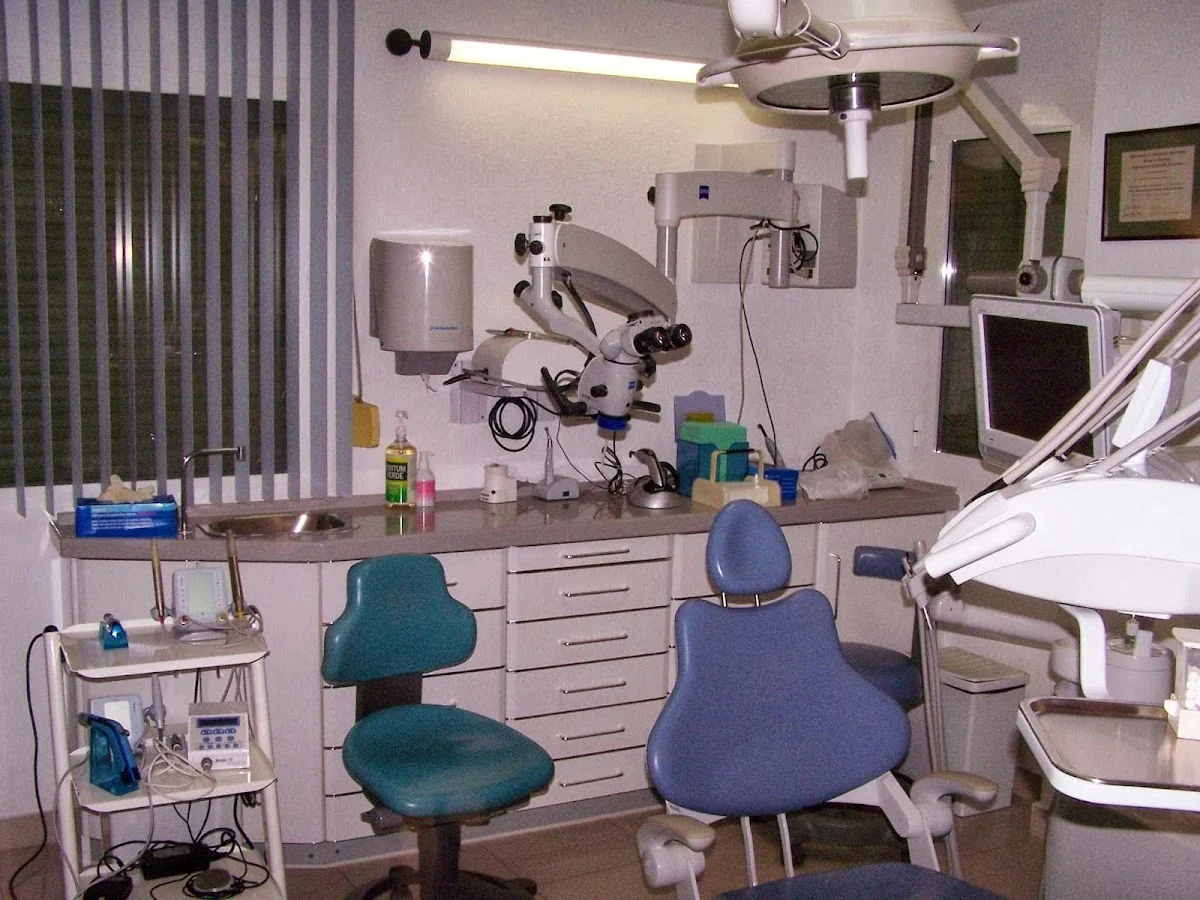 Clínica dental J&J García Jerónimo - 2