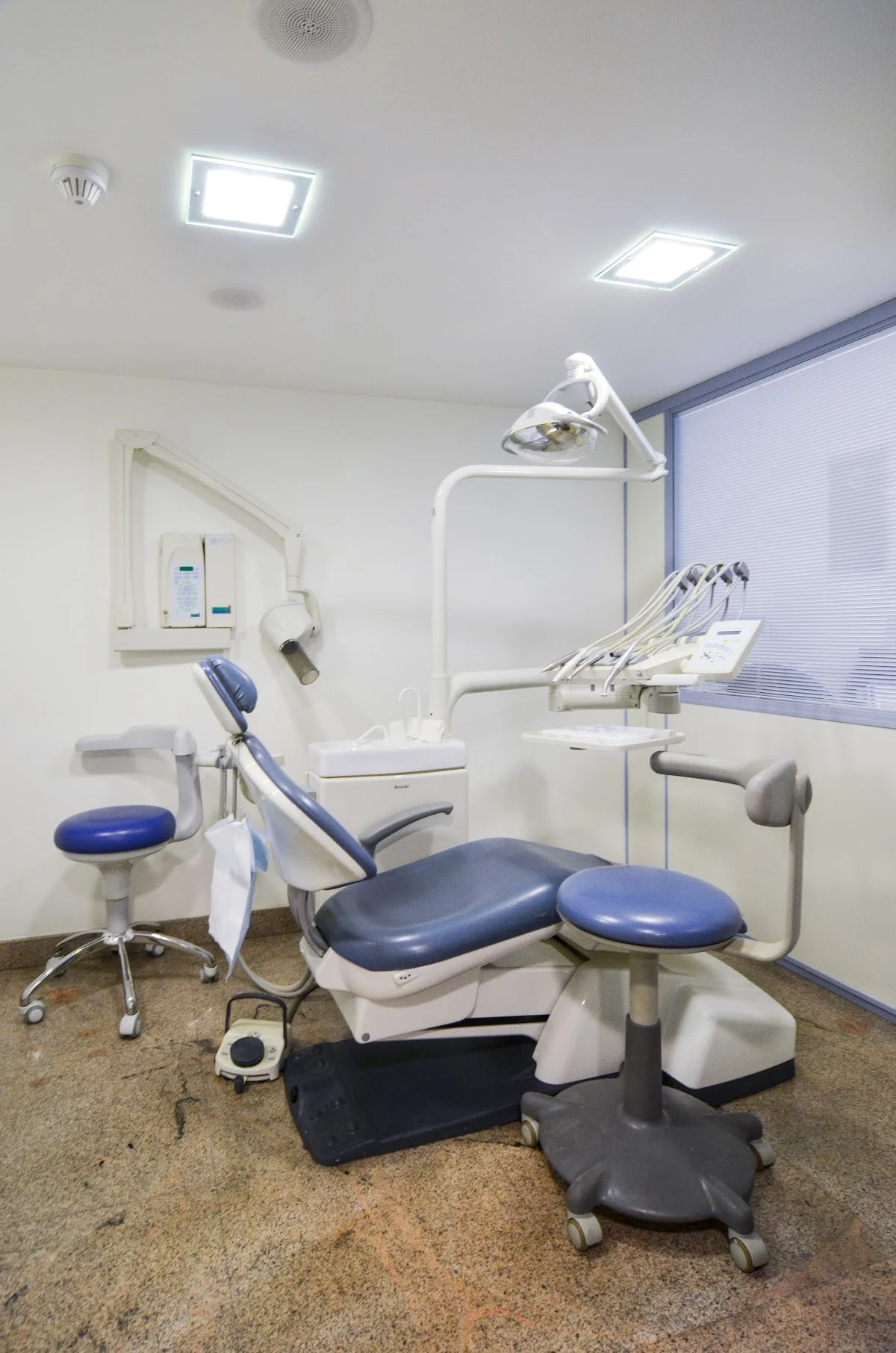 Clínica Dental La Vaguada - Avda. Bayona - 2