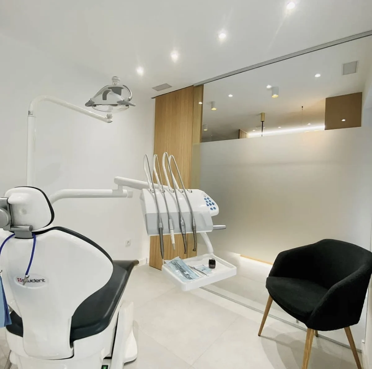 Clínica dental Laura R. Martinez - 2