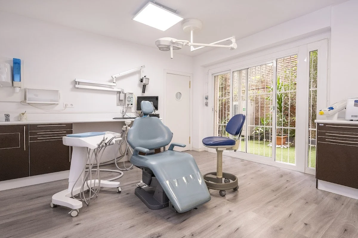 Clínica Dental Les Escoles | Sarrià | CABECERAN - 3